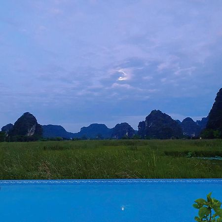 Lotus Field Homestay 닌빈 외부 사진