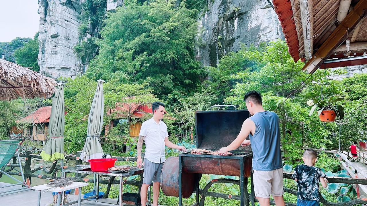 Lotus Field Homestay 닌빈 외부 사진
