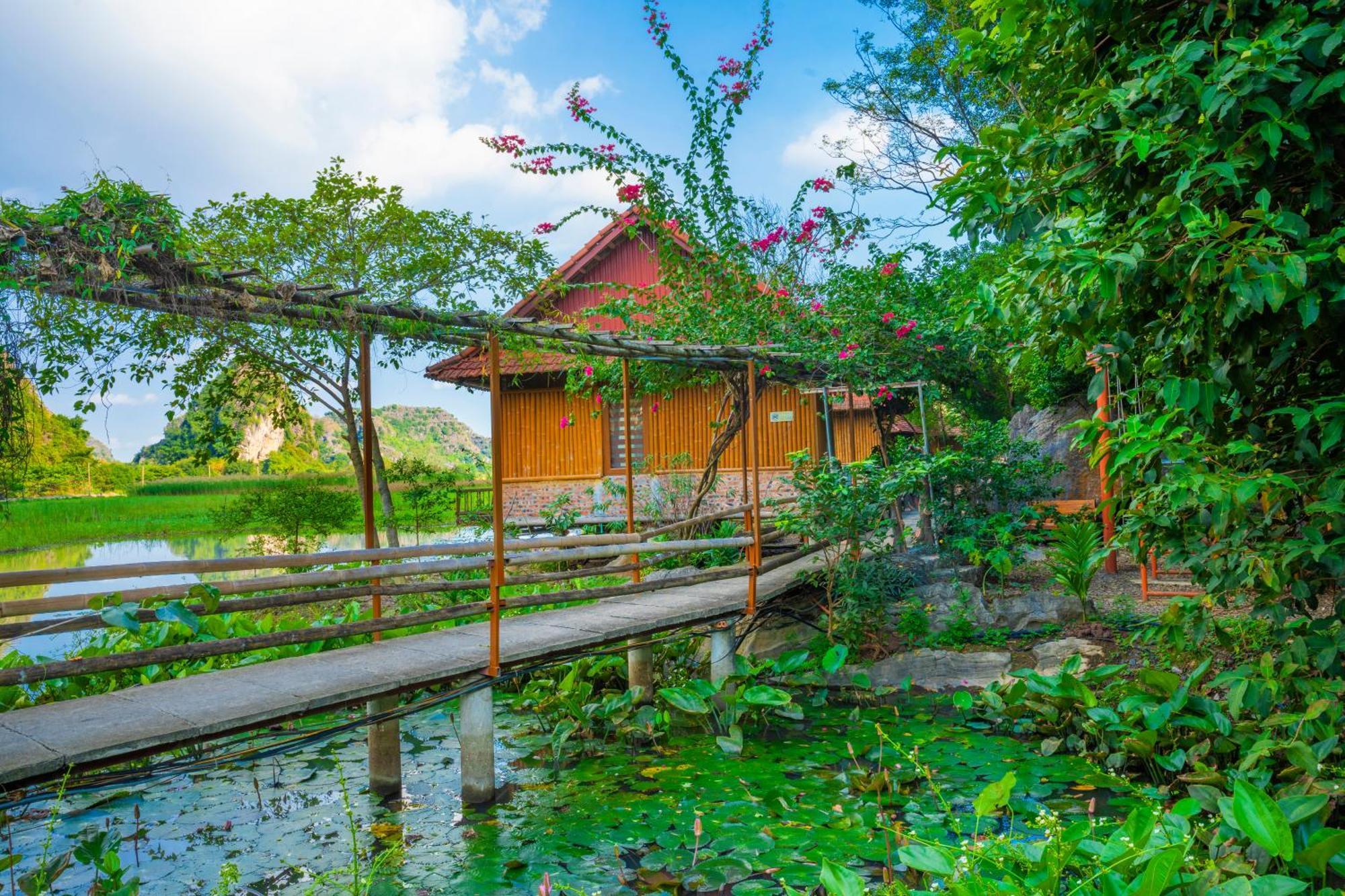 Lotus Field Homestay 닌빈 외부 사진