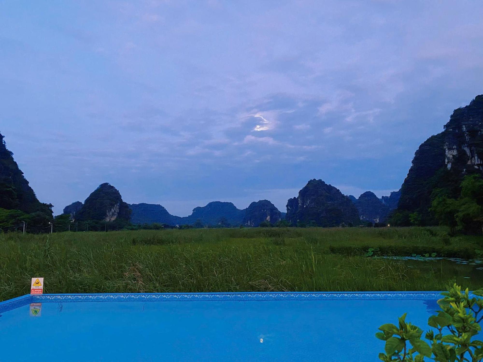 Lotus Field Homestay 닌빈 외부 사진